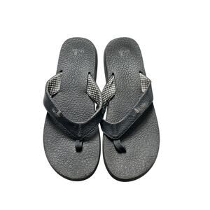 Sanuk sandals